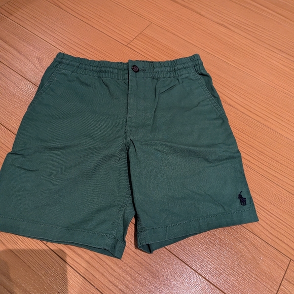 Ralph Lauren Polo and shorts - Picture 2 of 5